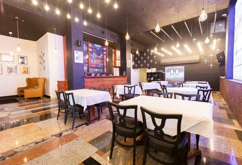 هتل Sherry Frontenac Oceanfront