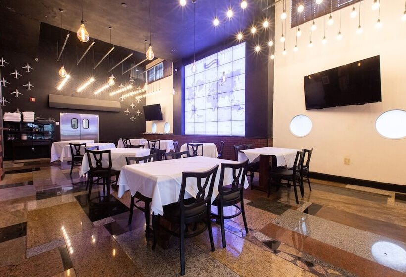 هتل Sherry Frontenac Oceanfront