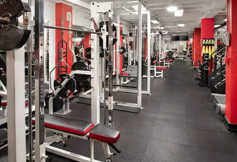 Hotel Sherry Frontenac Oceanfront