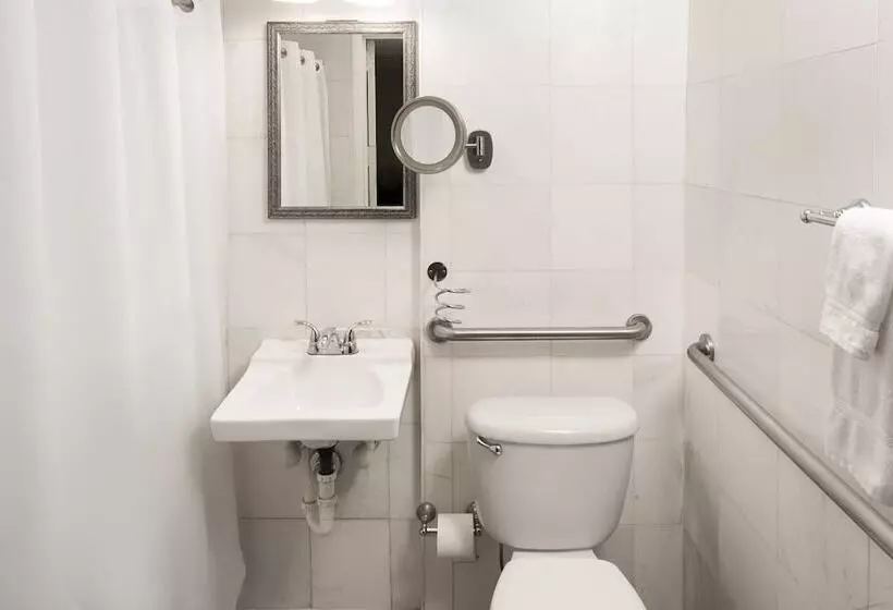 Hotel Sherry Frontenac Oceanfront