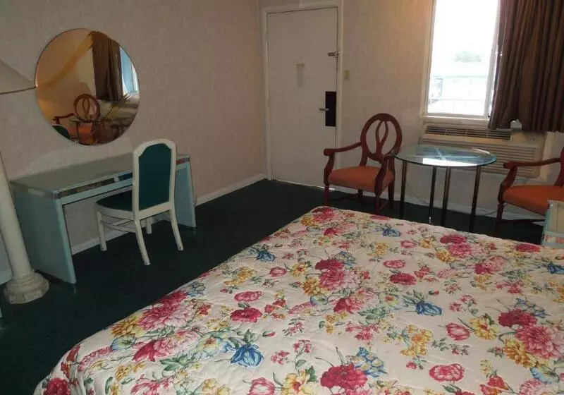 ホテル Tourist Inn