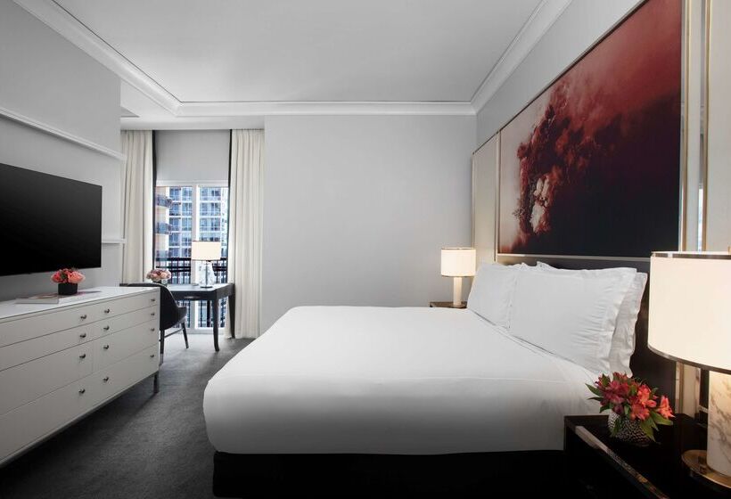 فندق Waldorf Astoria Chicago