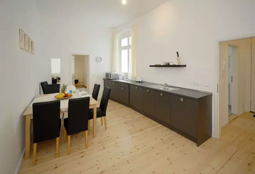 Old Town Apartments Metzer Strasse