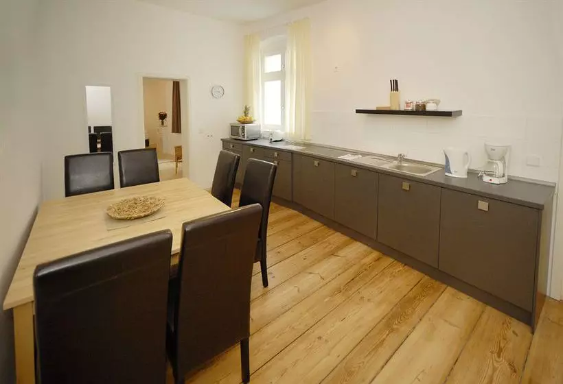 Old Town Apartments Metzer Strasse