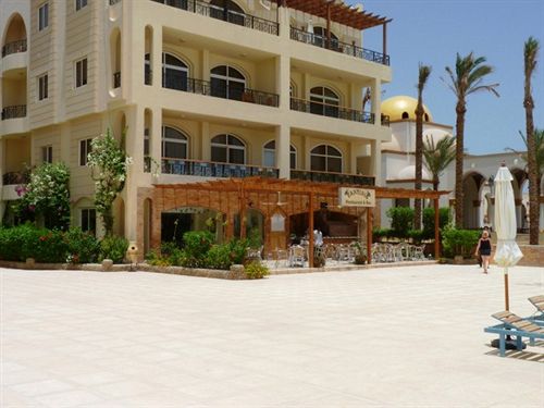 Palm Beach Piazza Apartments