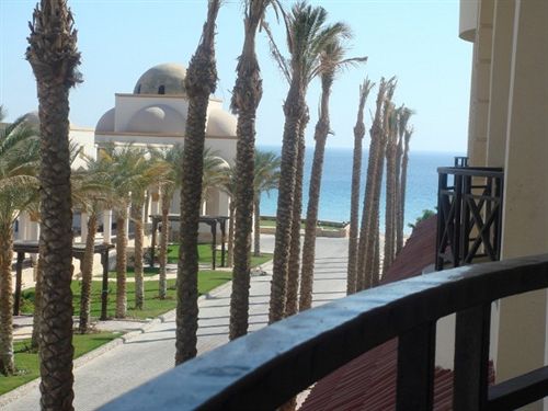 Palm Beach Piazza Apartments