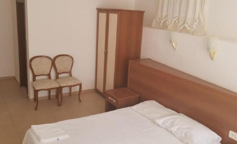 מוטל Poseidon  Side