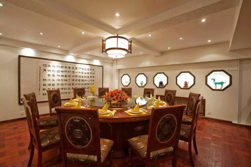 Red Wall Garden Hotel