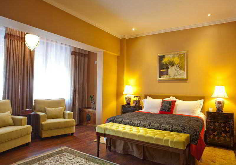 Red Wall Garden Hotel