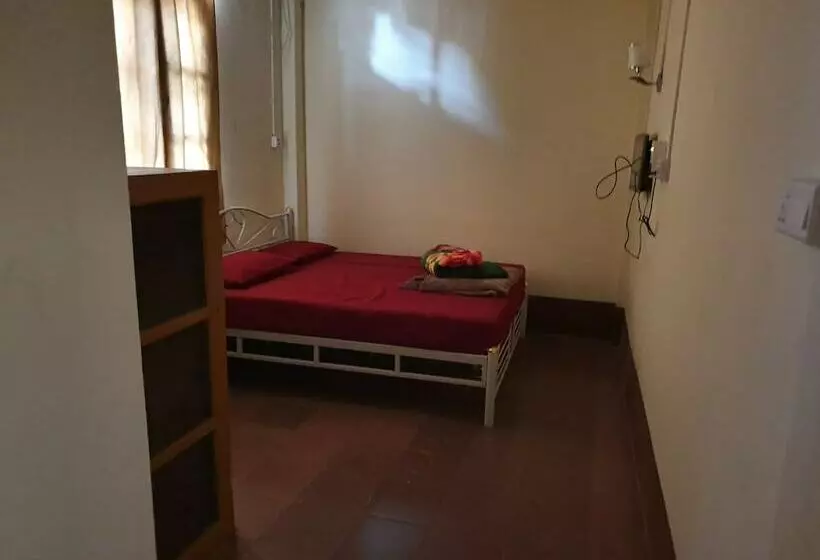 هتل Nay La Guest House