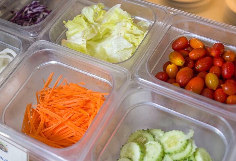 Aonang All Seasons Beach Resort