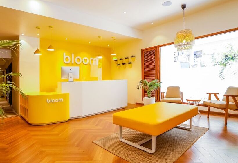 Bloom Hotel   Juhu