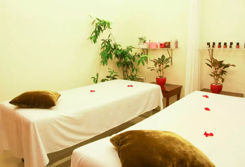 Hanoi Boutique Hotel 2