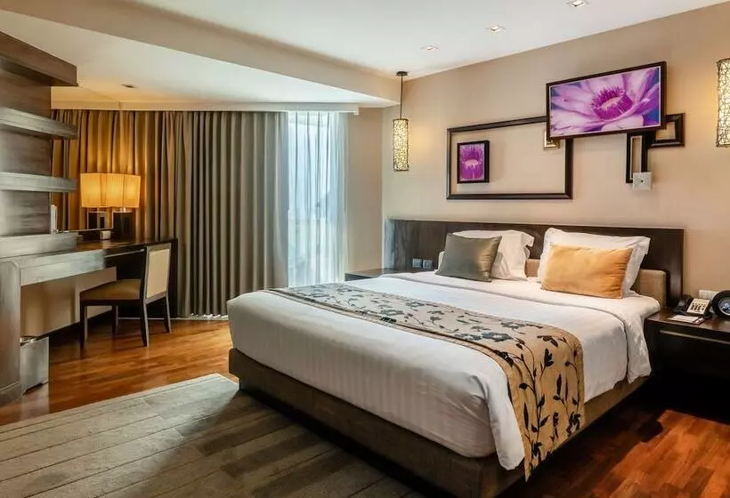 בית מלון כפרי Aone Pattaya Beach Resort