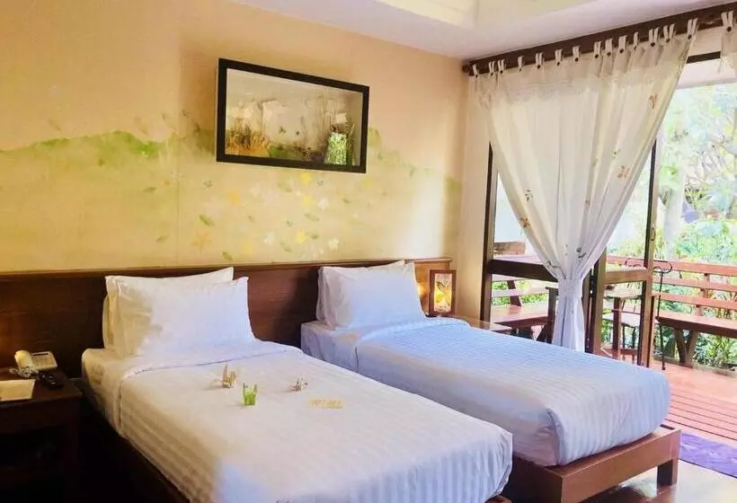 בית מלון כפרי Baan Duangkaew Resort