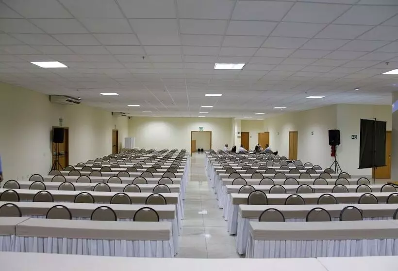 Hotel Best Western Suites Le Jardin Caldas Novas