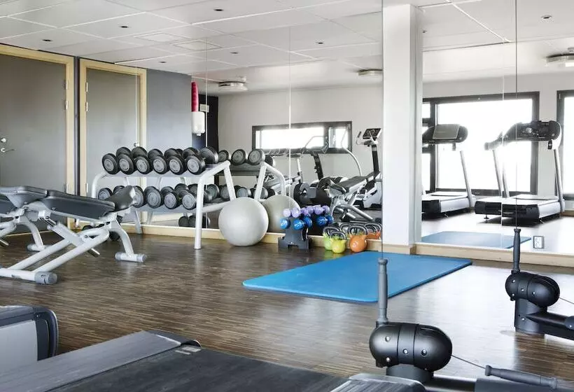 Comfort Hotel Runway