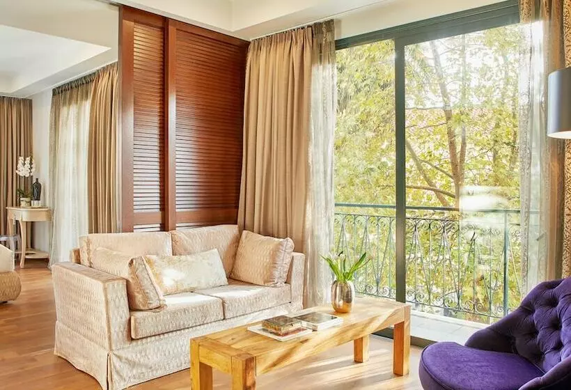 فندق Dioni Boutique