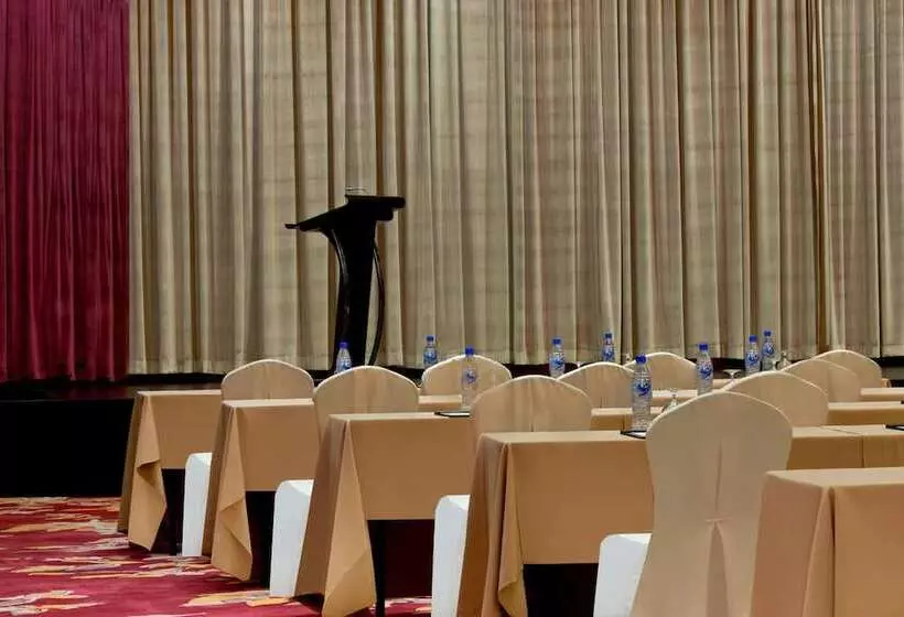 هتل Four Points By Sheraton Hangzhou, Binjiang