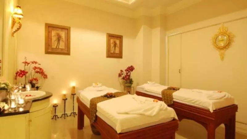 酒店 Four Seasons Place Pattaya