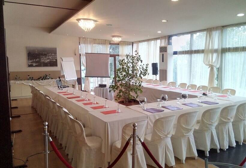 ホテル Four Seasons