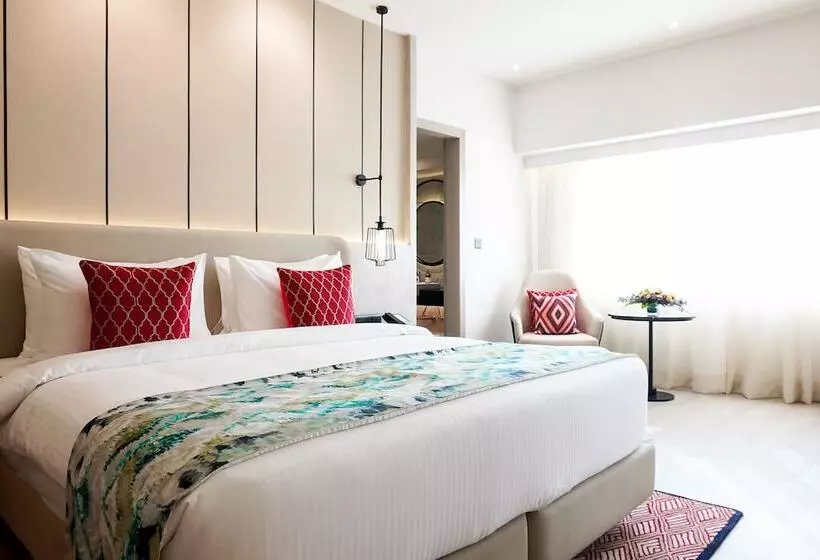 فندق Golden Tulip Lucknow