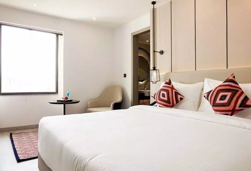 فندق Golden Tulip Lucknow