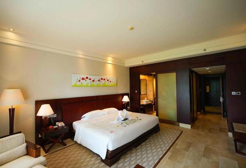 בית מלון כפרי Grand Metropark Villa Resort Sanya Yalong Bay