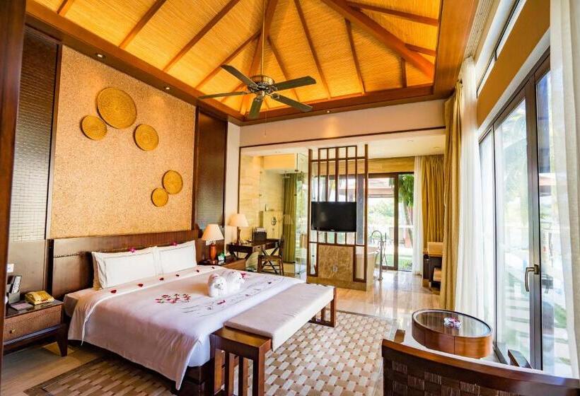 בית מלון כפרי Grand Metropark Villa Resort Sanya Yalong Bay