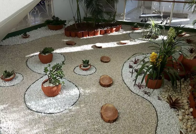 בית מלון כפרי Grand Ville