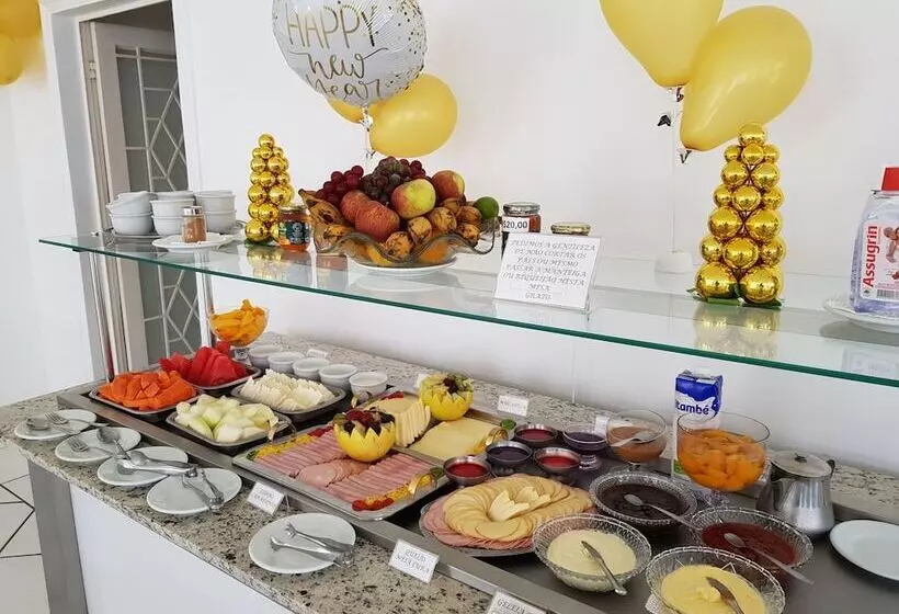 בית מלון כפרי Grand Ville