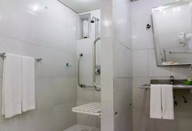 هتل Harbor Buriti