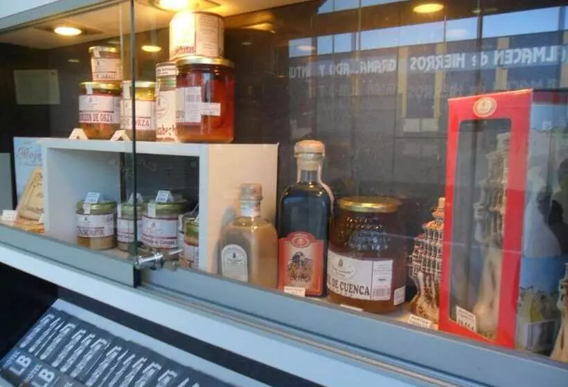 هتل Lb Villa De Cuenca