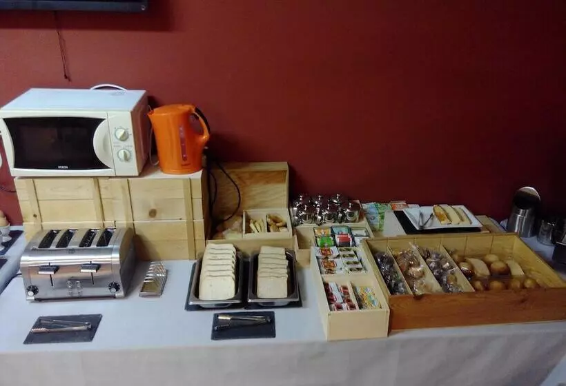 هتل Lb Villa De Cuenca