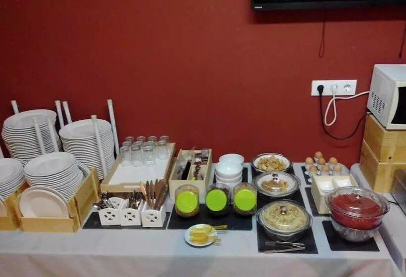 هتل Lb Villa De Cuenca