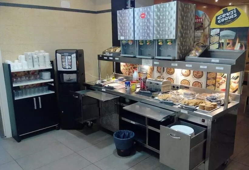 هتل Lb Villa De Cuenca