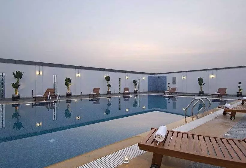 Mind Space Hotel, Pimpri