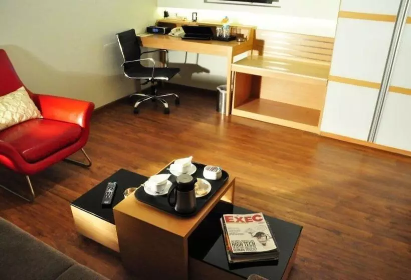 Mind Space Hotel, Pimpri