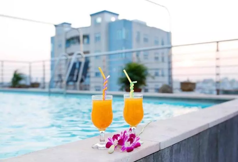 ホテル New Pacific