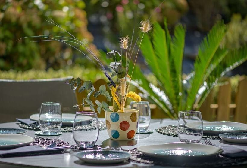 هتل NH Madrid Ribera Del Manzanares