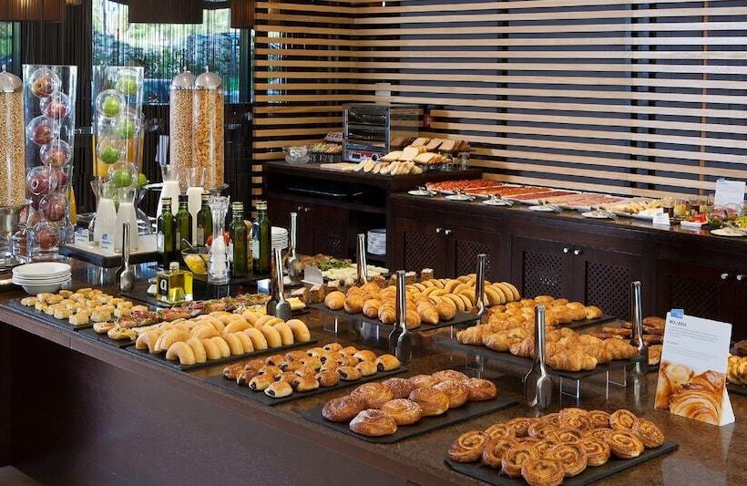 هتل NH Madrid Ribera Del Manzanares