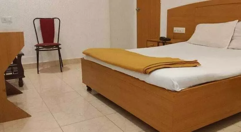 בית מלון כפרי Red Palm