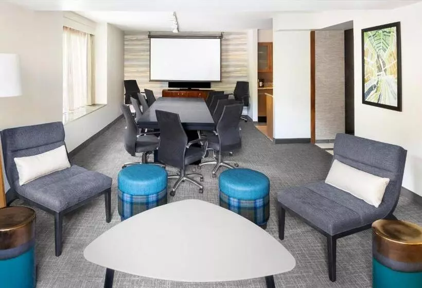 Отель Residence Inn By Marriott Sacramento Downtown At Capitol Park