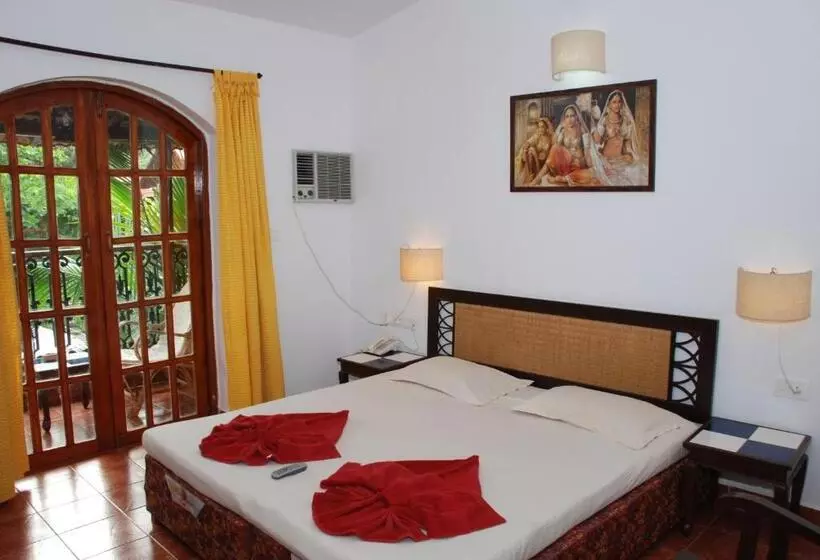 Szálloda Sea Breeze Beach Resort Candolim Goa