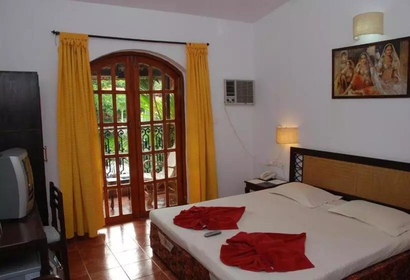 Szálloda Sea Breeze Beach Resort Candolim Goa