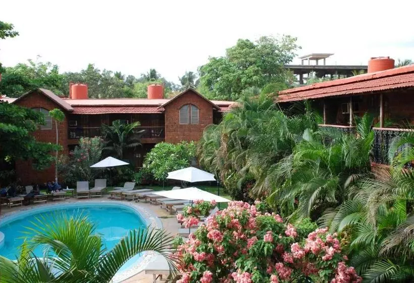 Szálloda Sea Breeze Beach Resort Candolim Goa