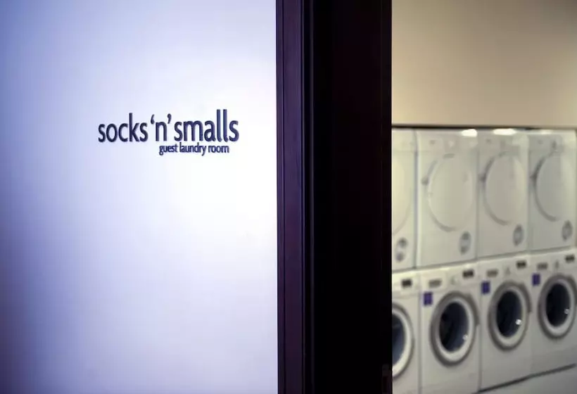 هتل Staybridge Suites Yas Island Abu Dhabi, An Ihg