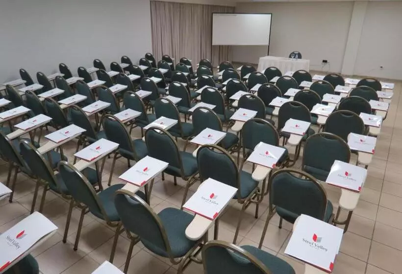 ホテル Steel Valley