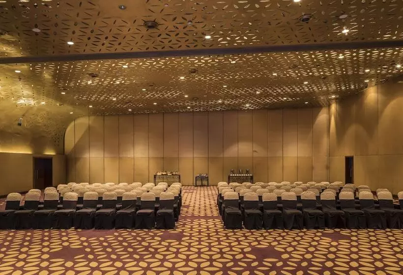 ホテル The Park Hyderabad, Banjara Hills Near Hussain Sagar Lake