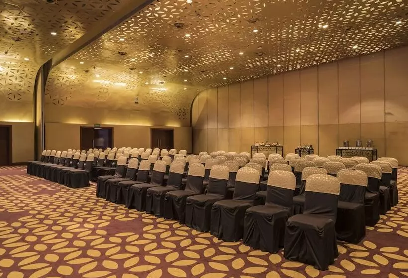 ホテル The Park Hyderabad, Banjara Hills Near Hussain Sagar Lake